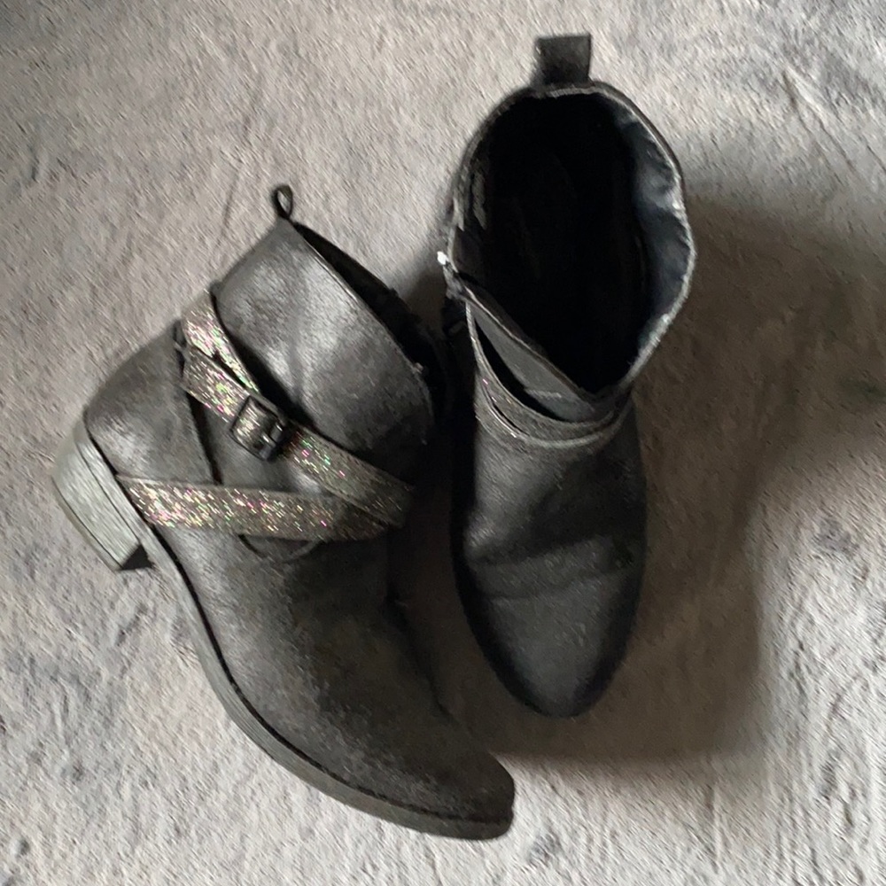 Arizona jean co black booties girls size 4